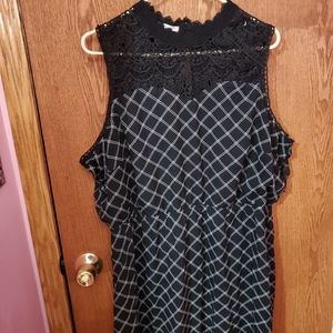Maurices lace yolk printed dress size 2